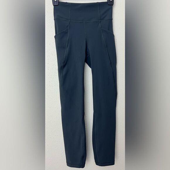 Lululemon Time To Sweat Crop *23" Melanite Size 2 - Picture 5 of 14